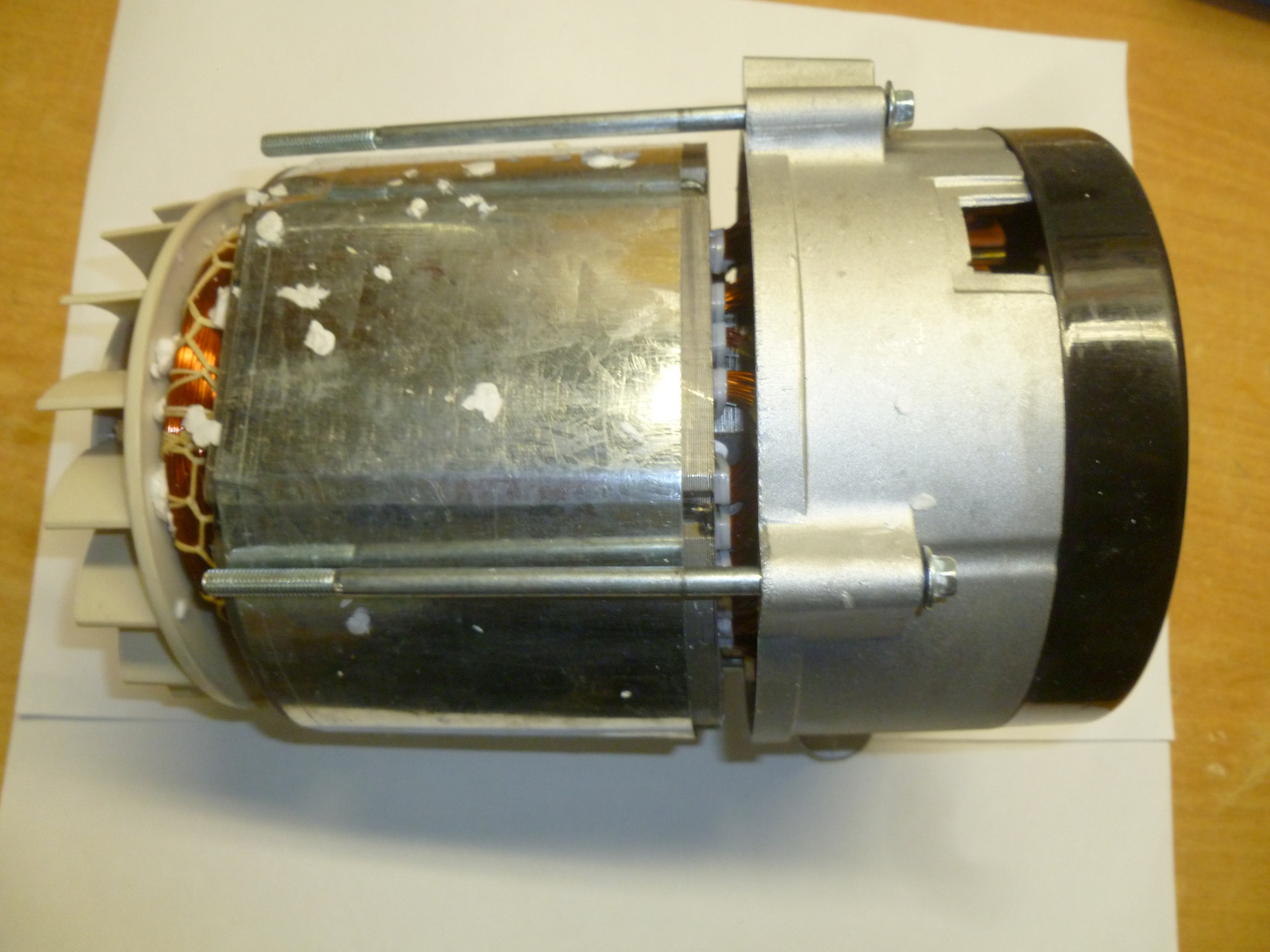 Альтернатор 230V (В сборе) SGG 2600L.E (Stator+ Rotor for 2600,154-68,69)
