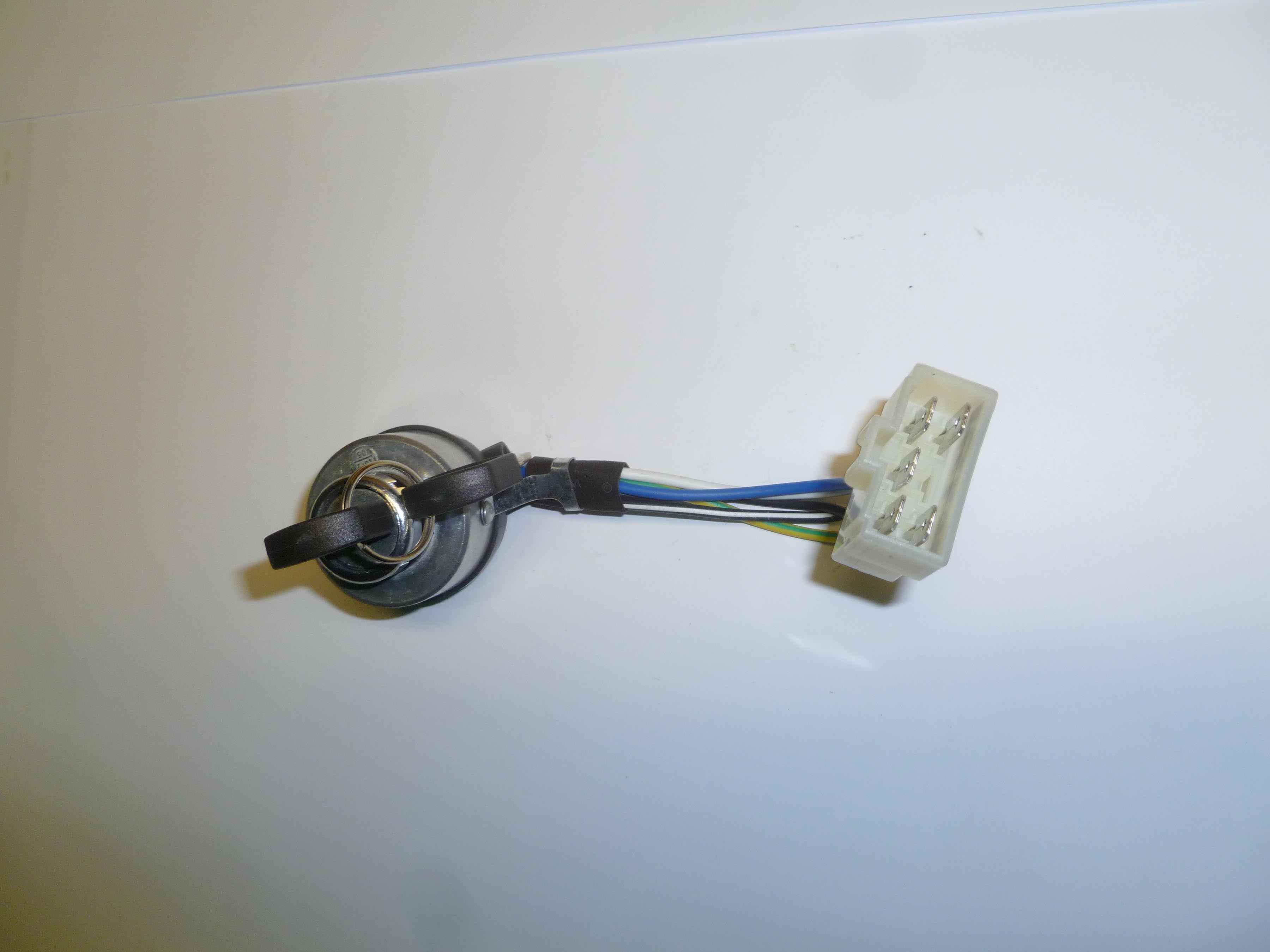 Замок зажигания с ключами в сборе SGG 10000EH (5 контактов) / Ignition lock with keys assy