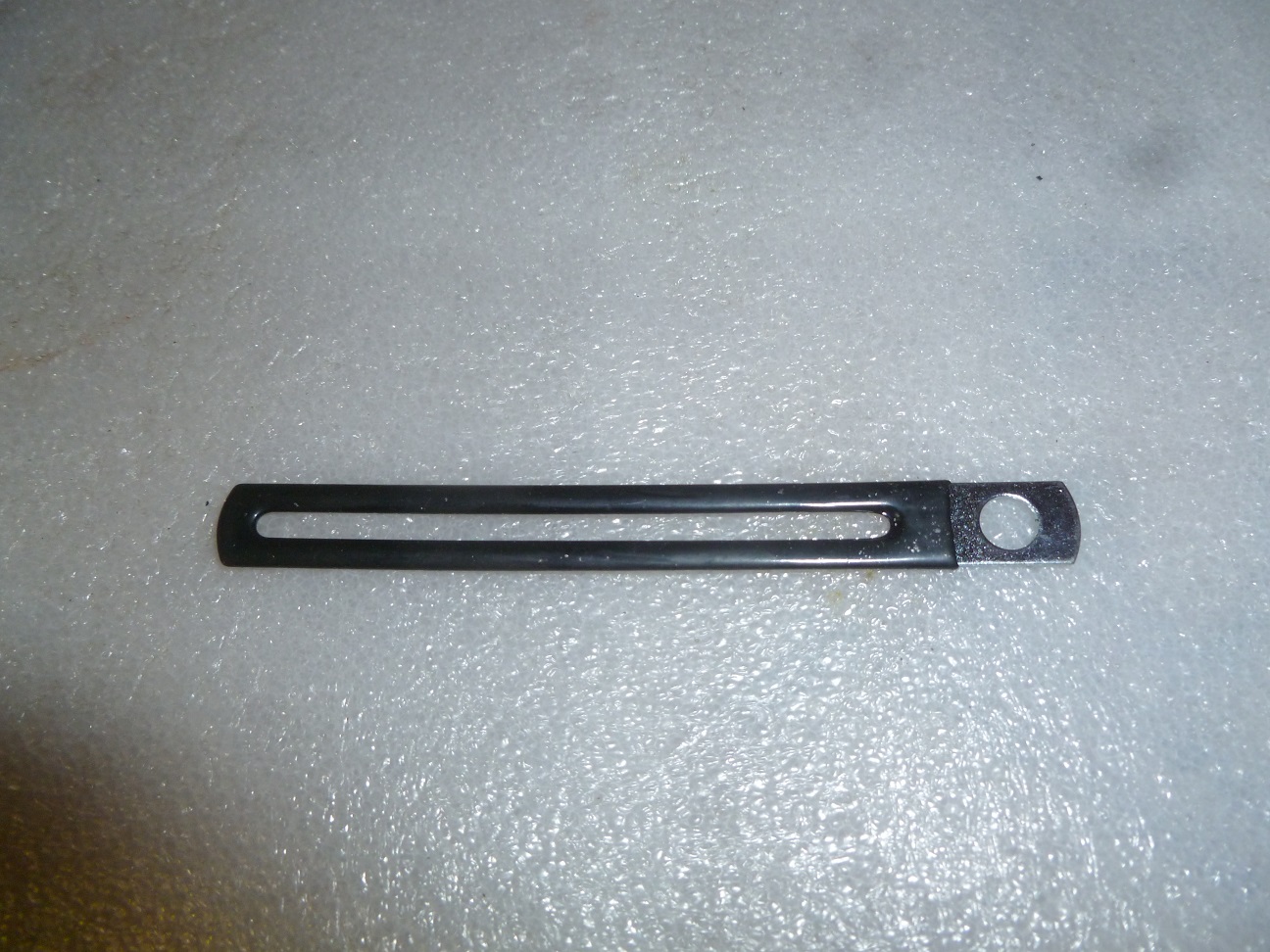 Пластина прижимная металлическая SGG 7500(..),SC192FB Sc / Metal clamp (11013-E88F-0000)