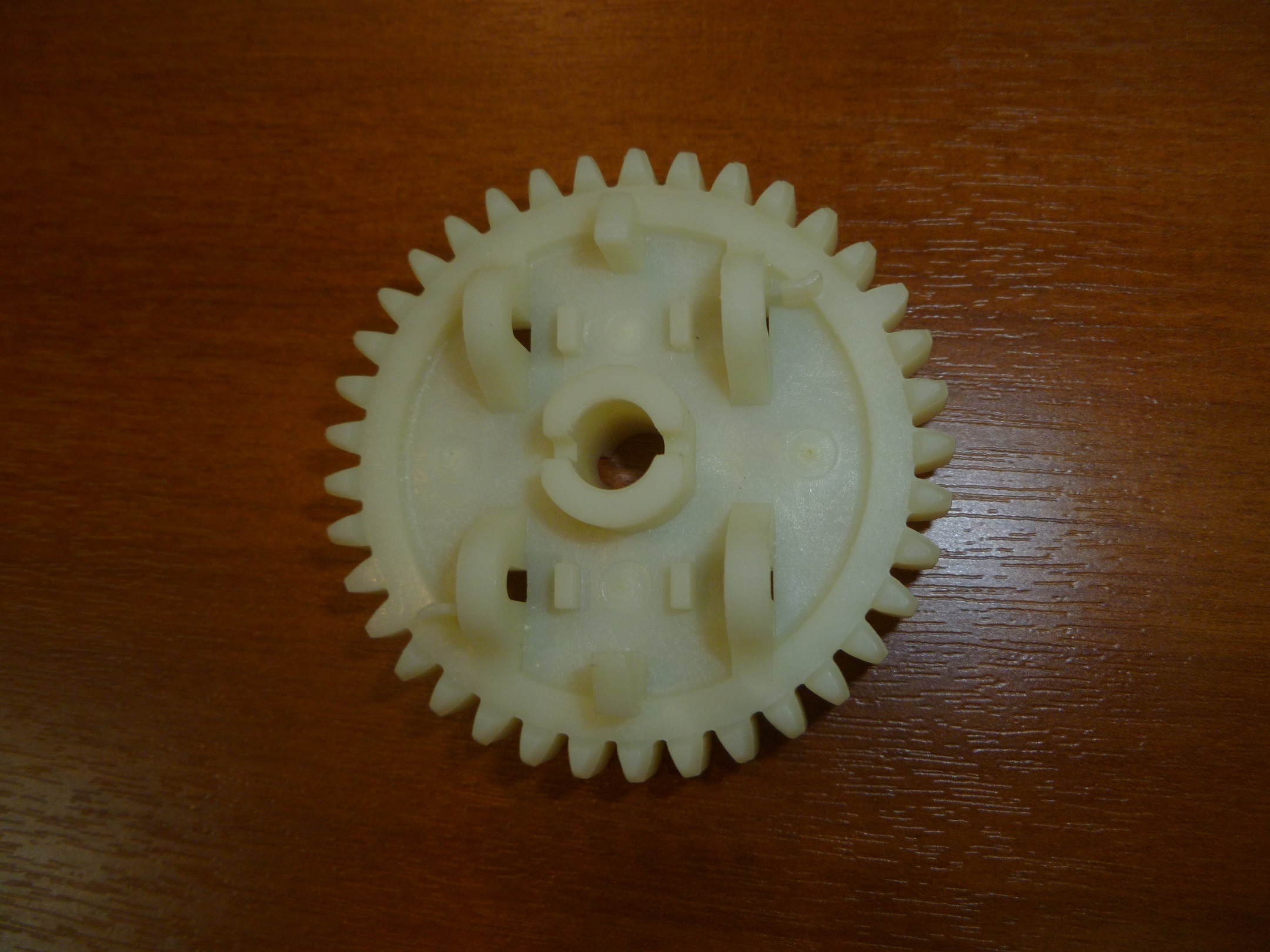 Шестерня привода насоса масляного KM178,186F / Oil pump drive gear (KM178F-09002)