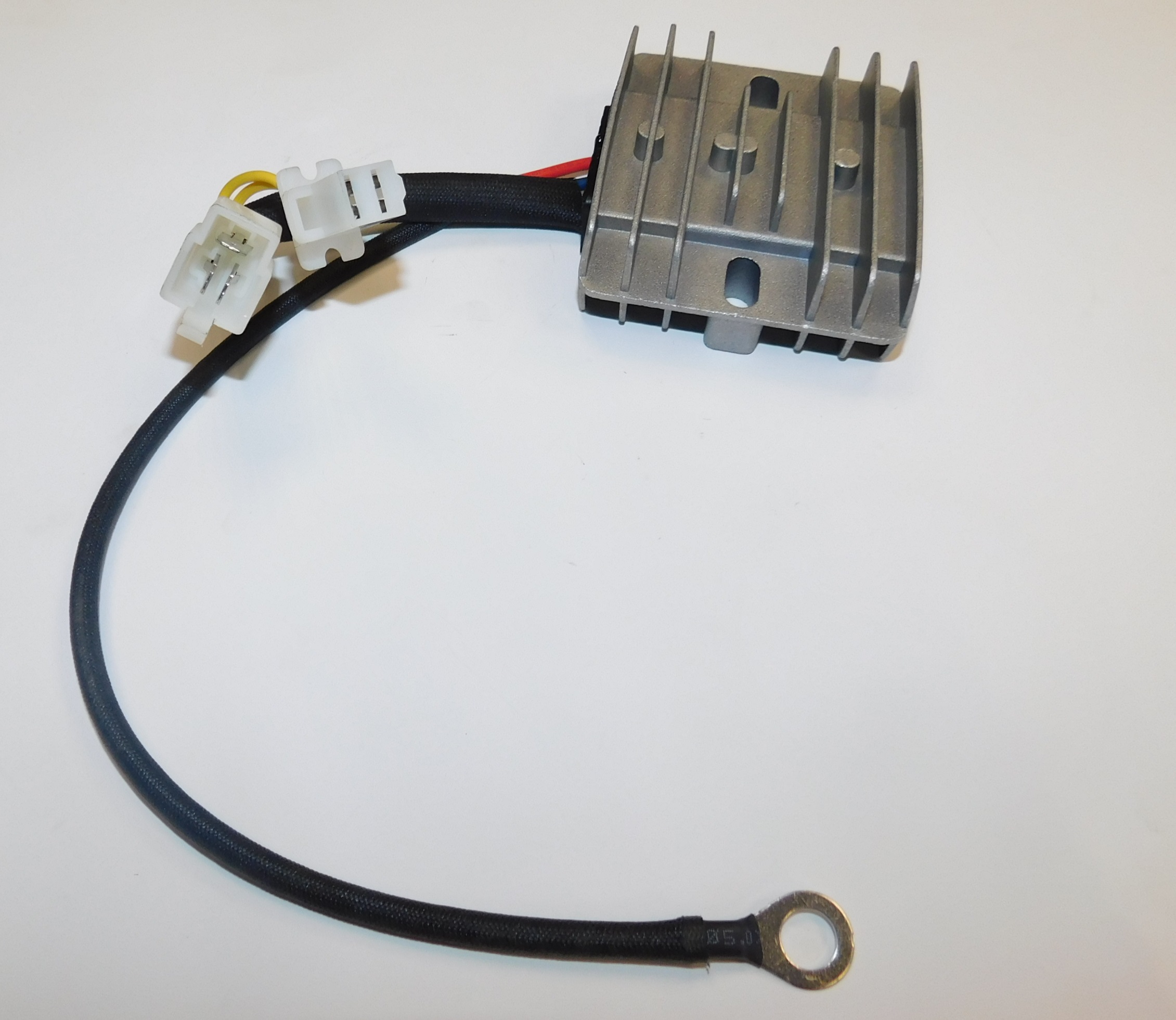 Реле зарядки АКБ SGG 12000(..),LC2V80FD Lc / Charging voltage regulator relay (270880259-0001)