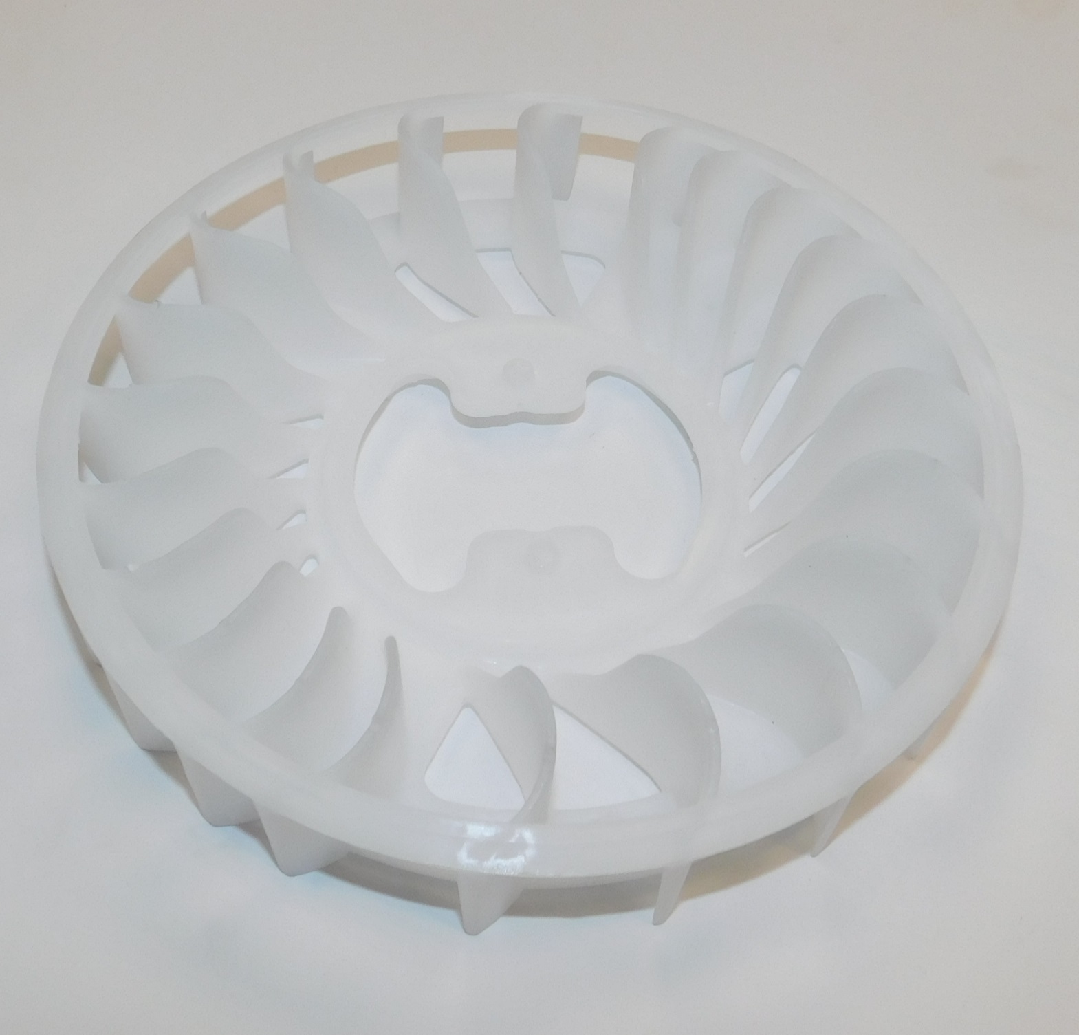 Крыльчатка альтернатора SGG 1800Si-2400Si,KM148F,KM152F / Alternator fan (03.10.19352-14803-00)
