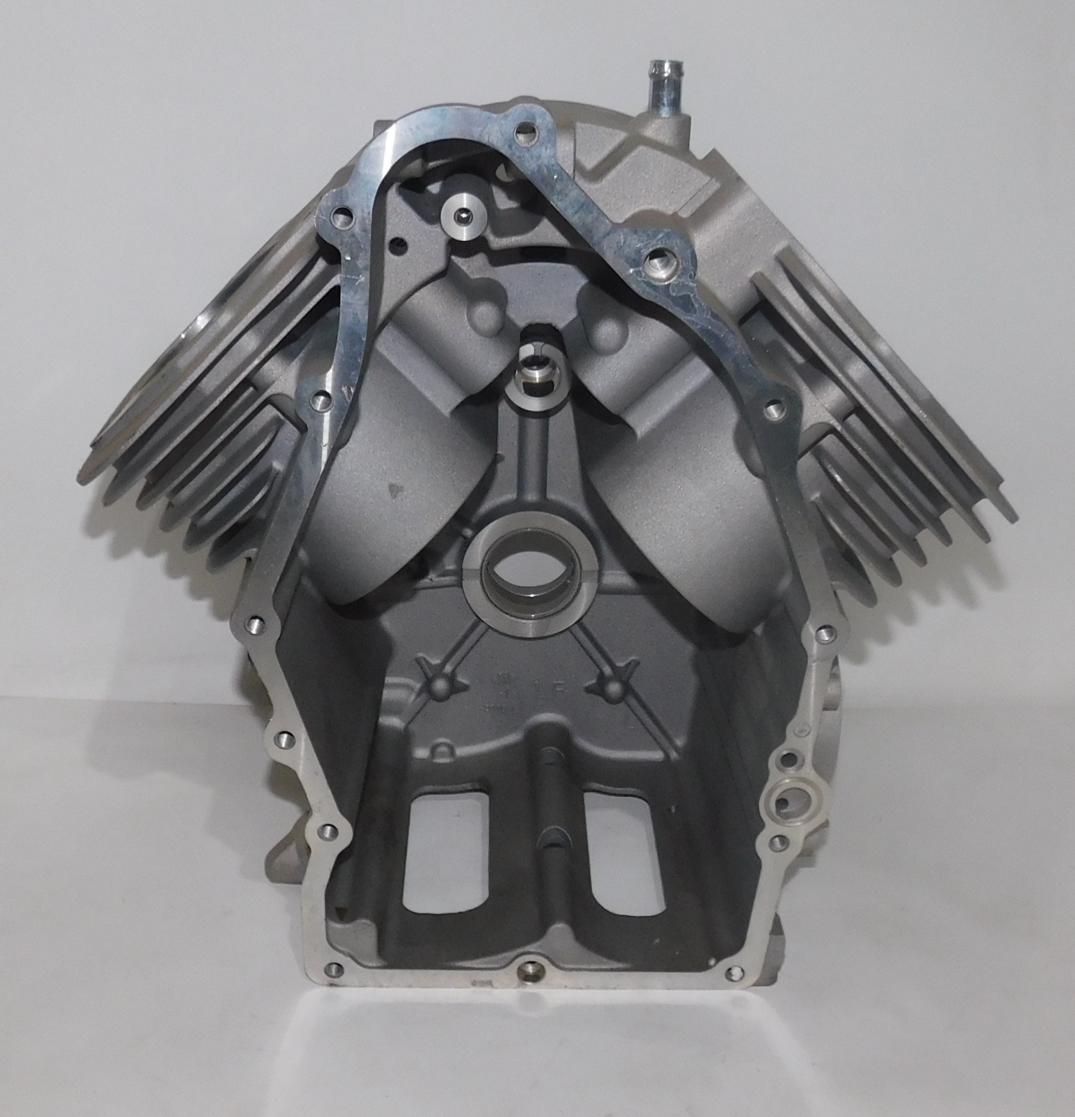 Блок цилиндров SGG 17000(..)-18000(..),2V90F Lf / Crankcase 2V90F (11110-A2910-0001)