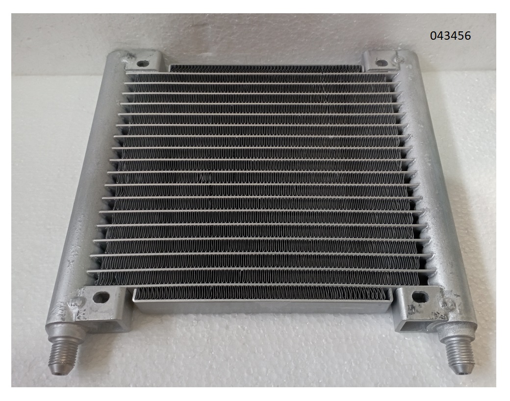 Радиатор масляный SDG 11000(..),CD2V88F Sh / Oil cooler (HD998.9-7)