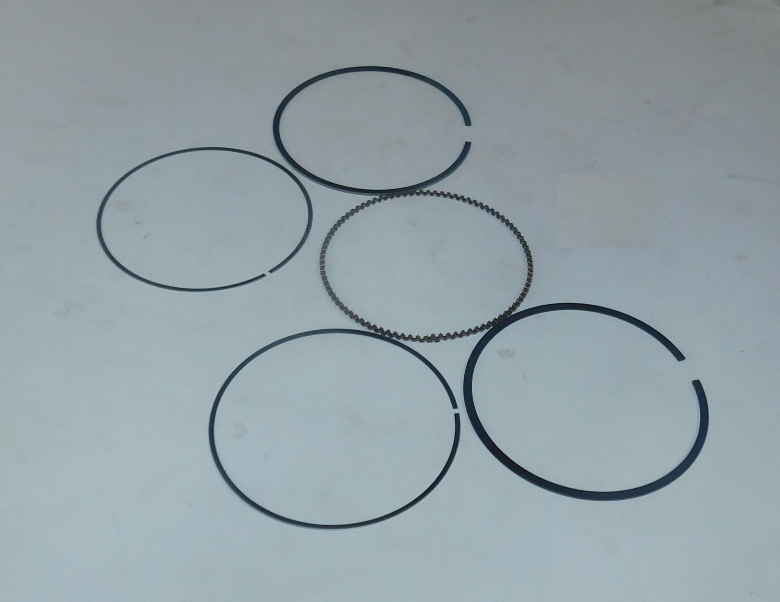 Кольца поршневые SGG 16000(.L.)-18000(.L.),LC2V90FD (к-т из 5 шт.) Lc / Piston rings, kit (130070155-0001)