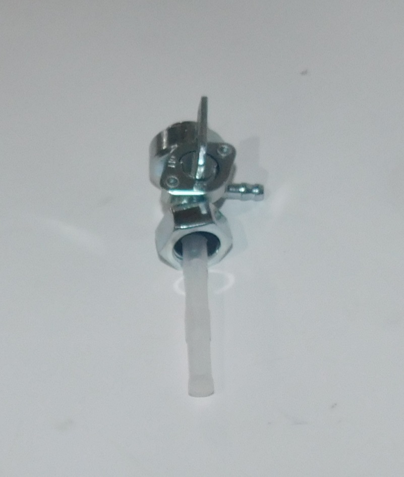 Кран топливного бака SGG 9000(.L.),LC192FD Lc / Fuel cock (170980057-0001)