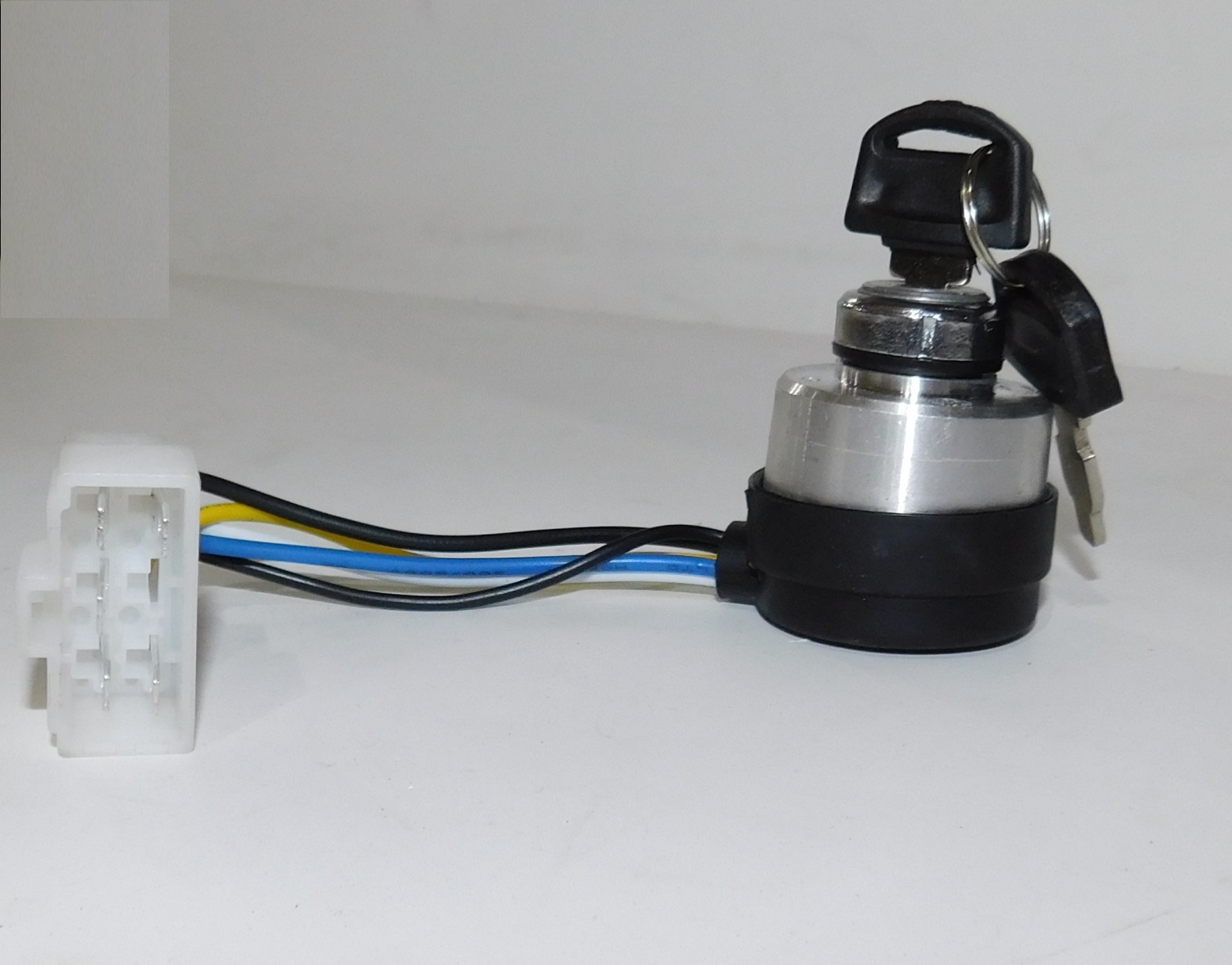 Замок зажигания с ключами в сборе SGG 10000(..) Lf / Ignition lock with keys assy (31216)
