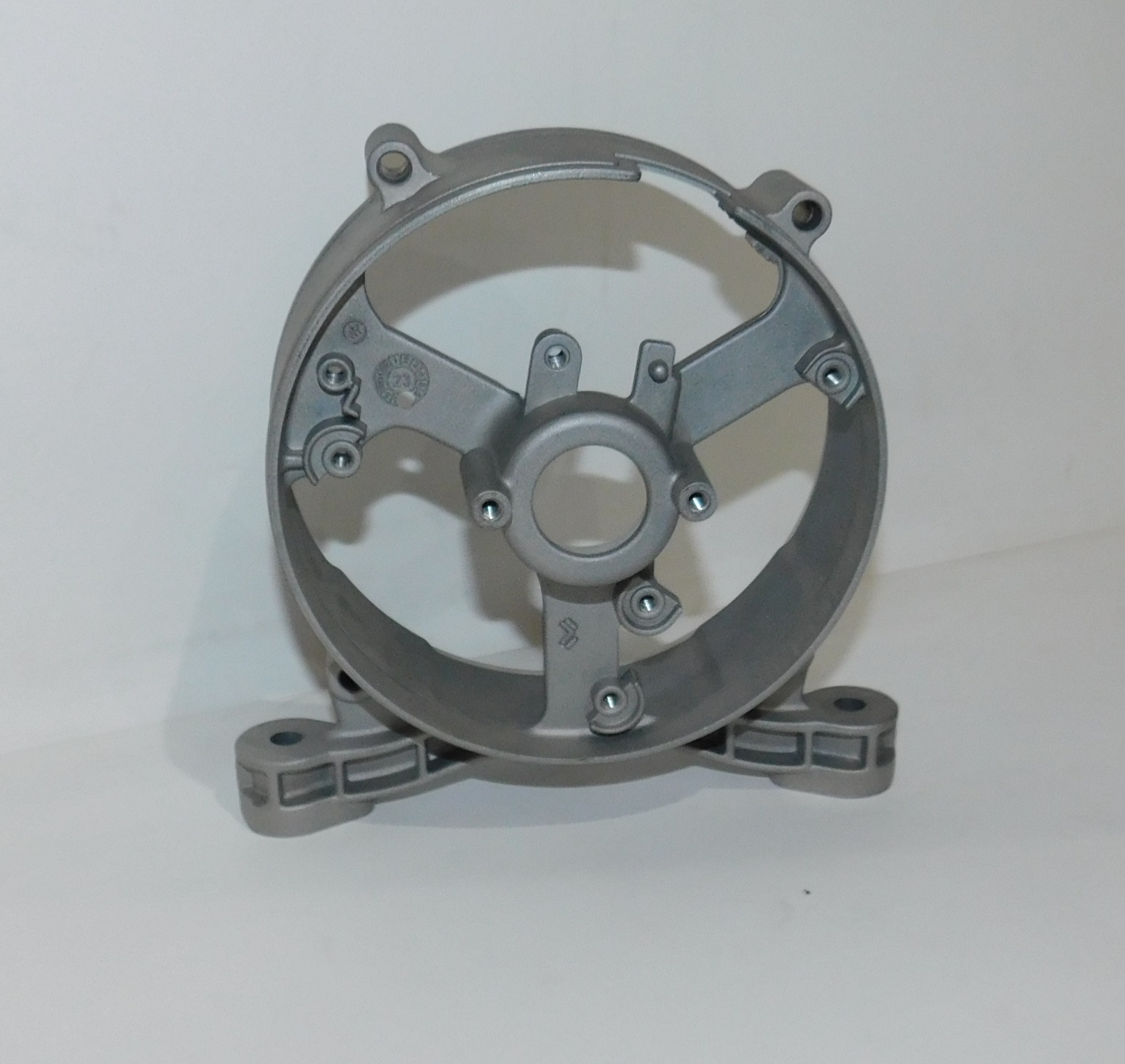 Крышка альтернатора опорная (под подшипник,лапы) SGG 2000N-3200EN Duplex,KM170F Km / Alternator bracket (04.08.30021-200001-00)