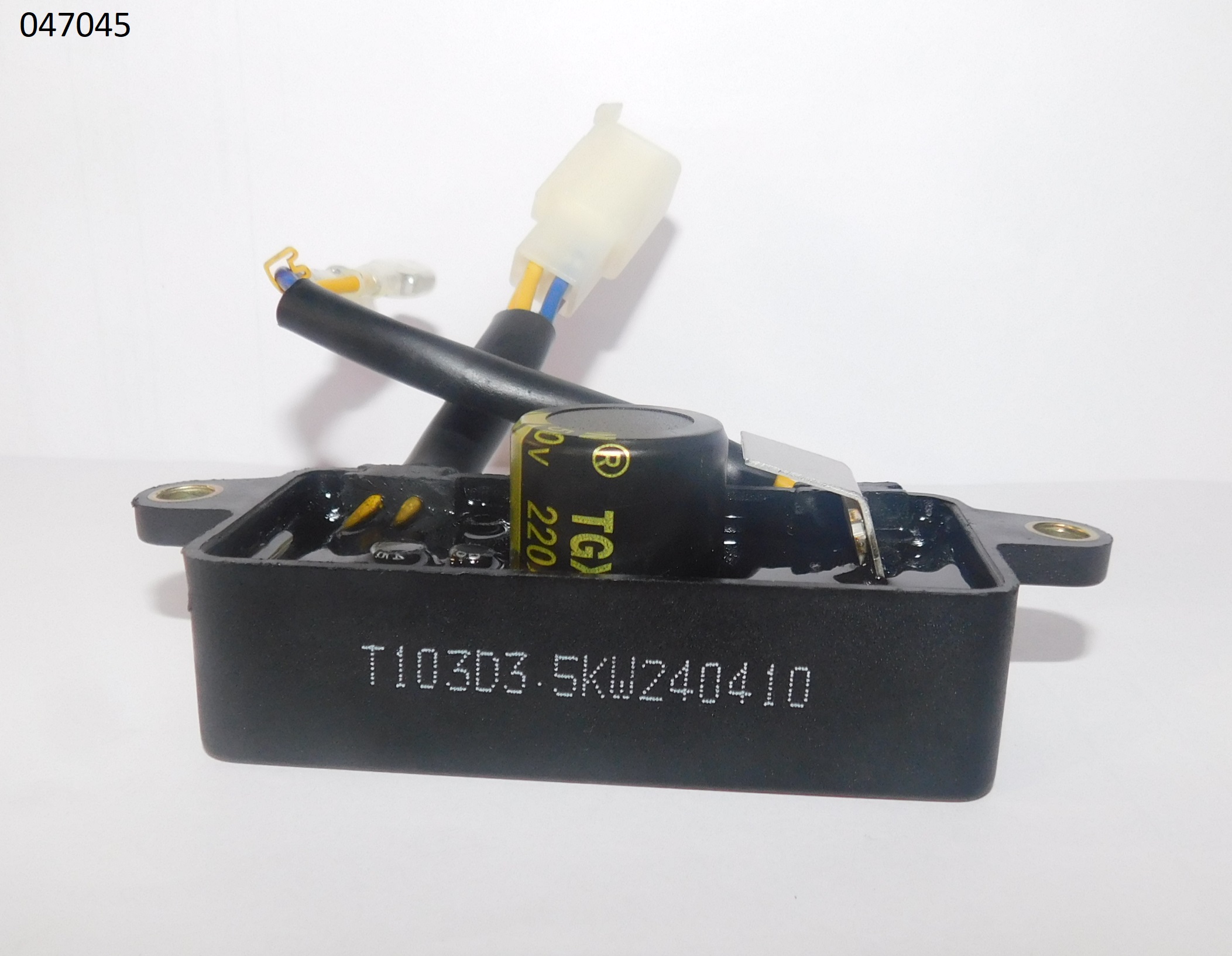 Регулятор напряжения SGG 3200EN Duplex (230v,6 конт.) / AVR 230V SGG 3200EN Duplex (04.08.30060-200005-00)