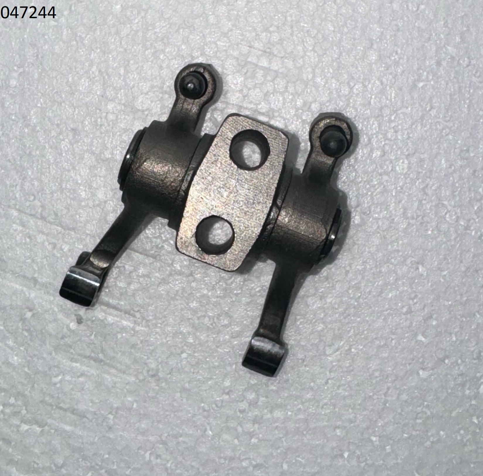Коромысло в сборе SDG 8000(..),1100FE Sh / Rocker arm (TSS SDG 8000EHA-SP-3-2-12)