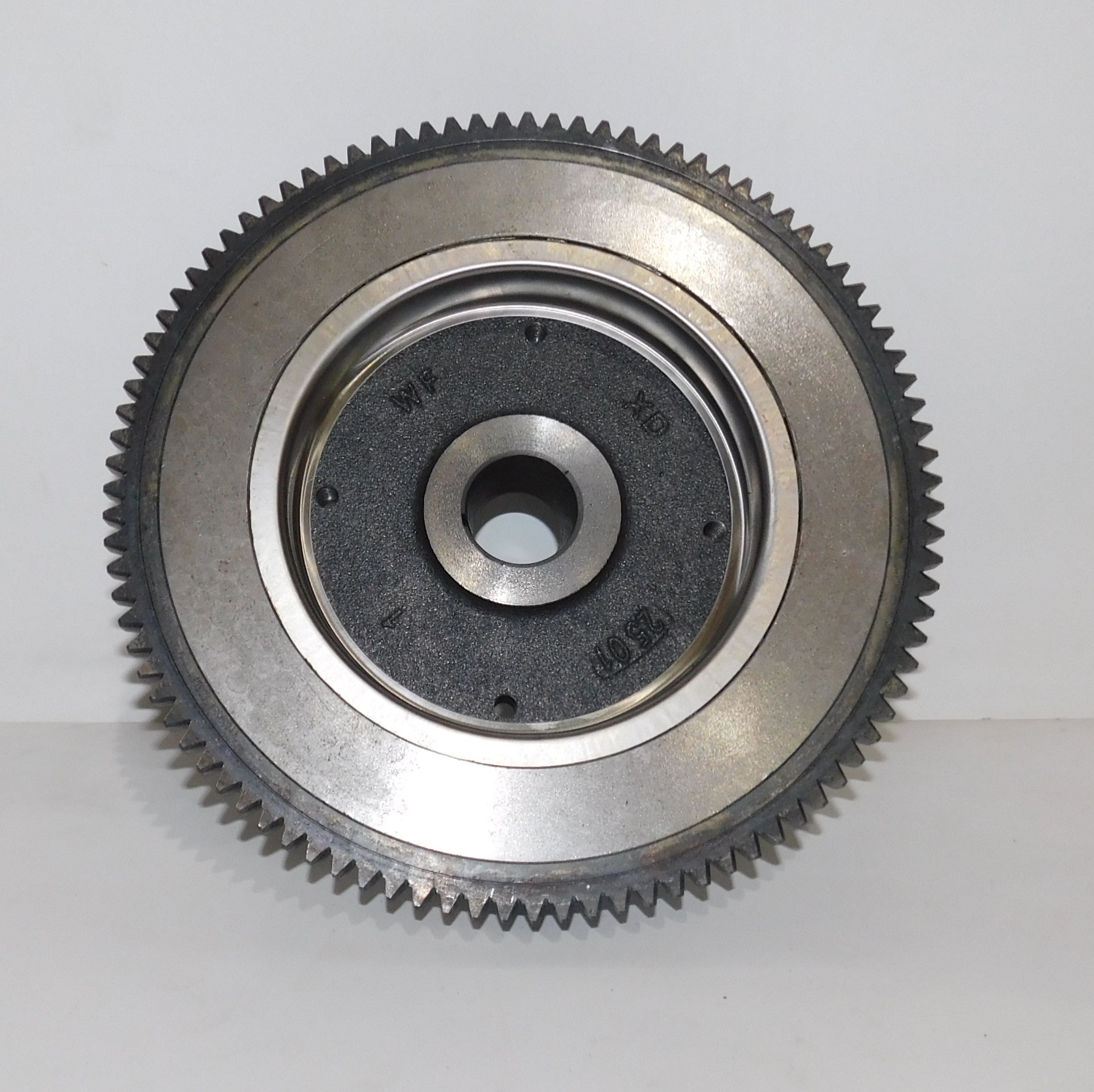 Маховик SGG 12000(.L.),LC2V80FD (в сборе с венцом) Lc / Flywheel assy (270020357-0001)
