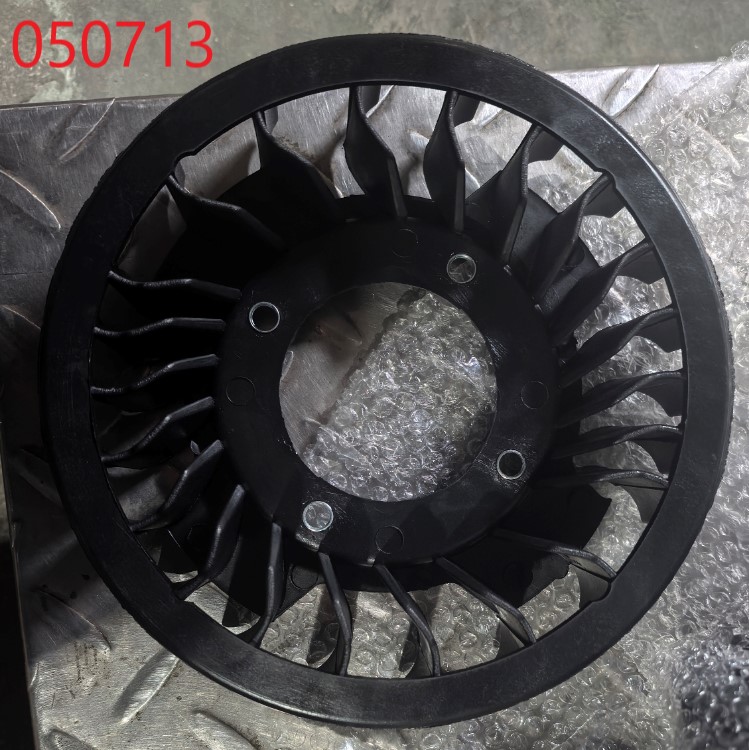 Крыльчатка альтернатора SGG 3800Ei-5000Ei(ESi),KM170F,KM172Fi / Alternator fan (03.10.19352-17201-00)