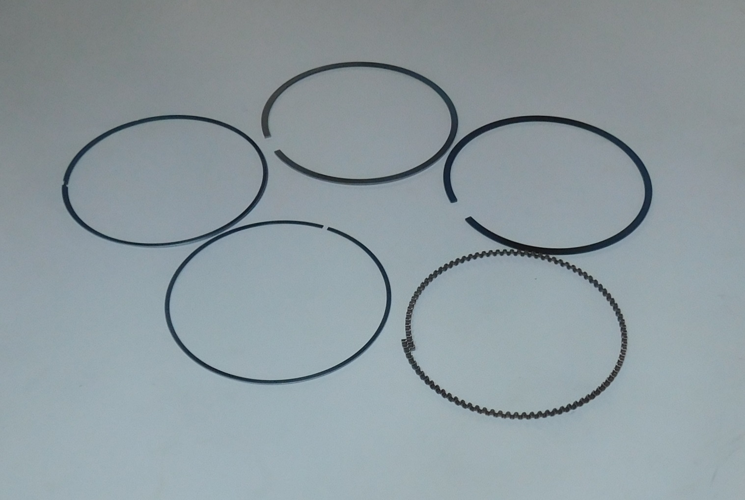 Кольца поршневые SGG 7000(..)-7500(..),KP460E (к-т из 5 шт.) / Piston rings, kit (13400)