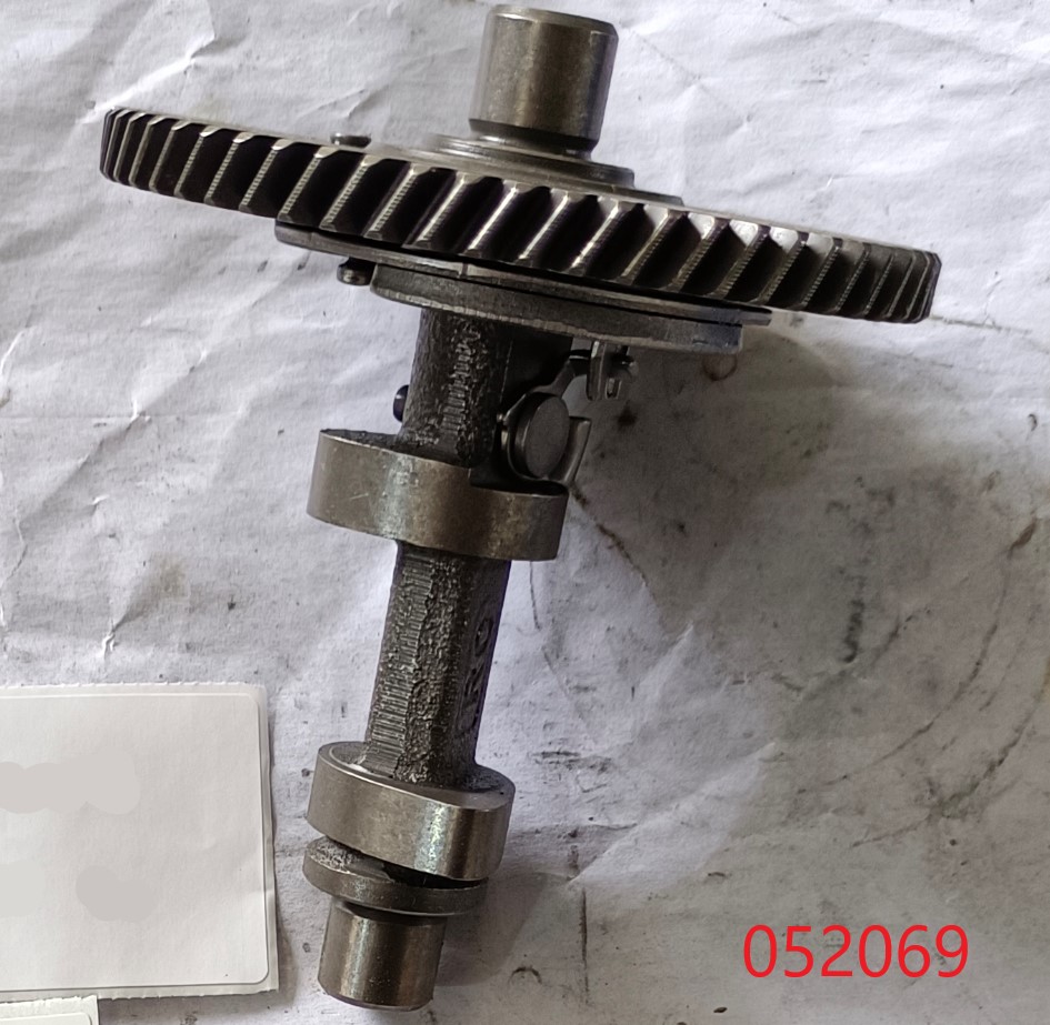 Вал распределительный SGG 7000(..)-7500(..),KP460E (в сборе с шестерней) Lf / Camshaft assy KP460E (14100)