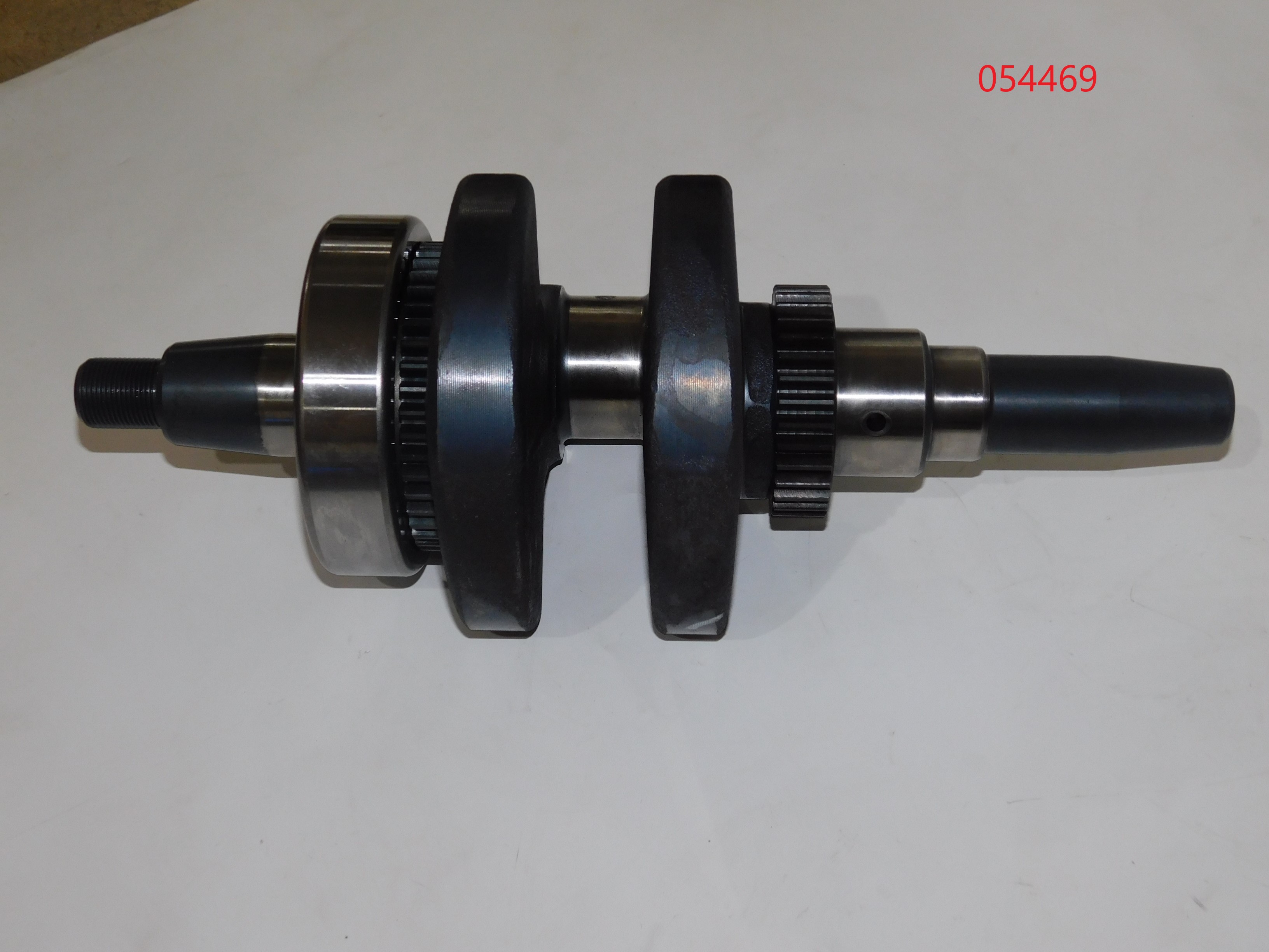 Вал коленчатый SDG 9000(..),LT1100FE (в сборе с подшипником и шестернями) Lt / Crankshaft Assy (1.02.05.01.0080)