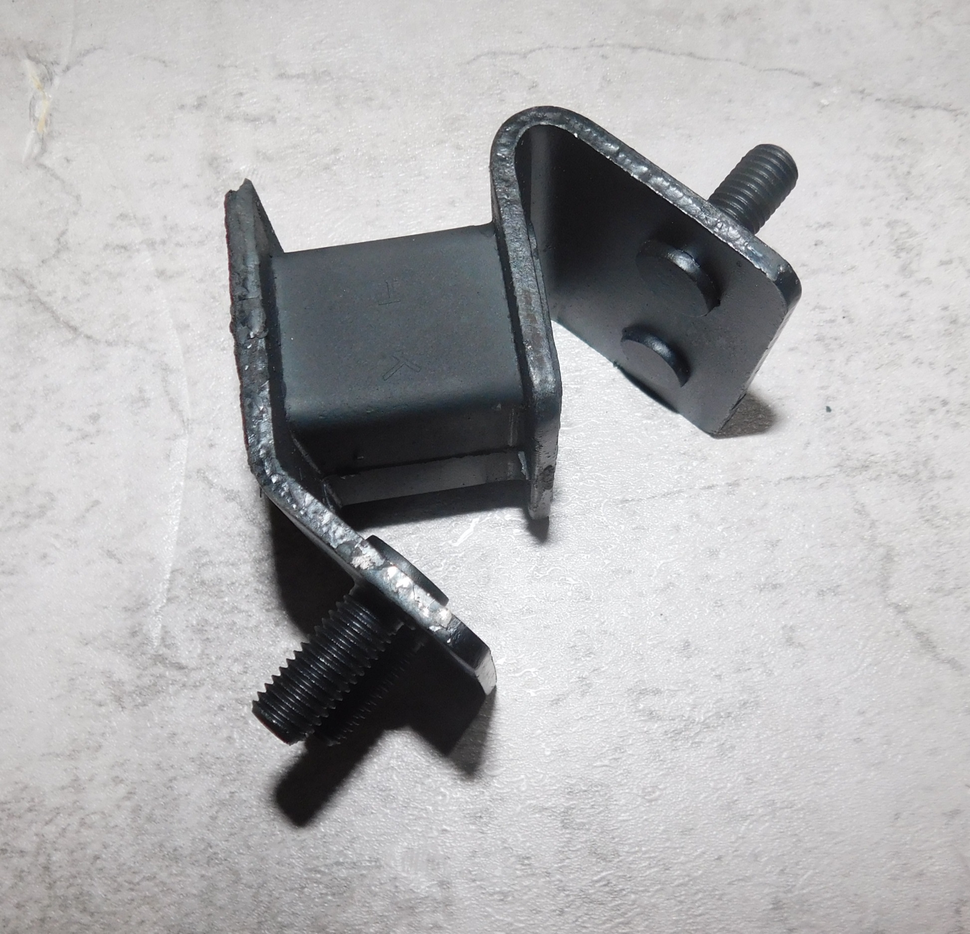Амортизатор двигателя SDG 14000(..),LT292FE Lt / Shock absorbing foot (1.03.08.07.0037)