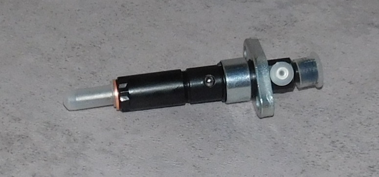Форсунка топливная SDG 6500(..)-7500(..),CP192FE,CP195FE Cm / Fuel injector (70010-02484-00)