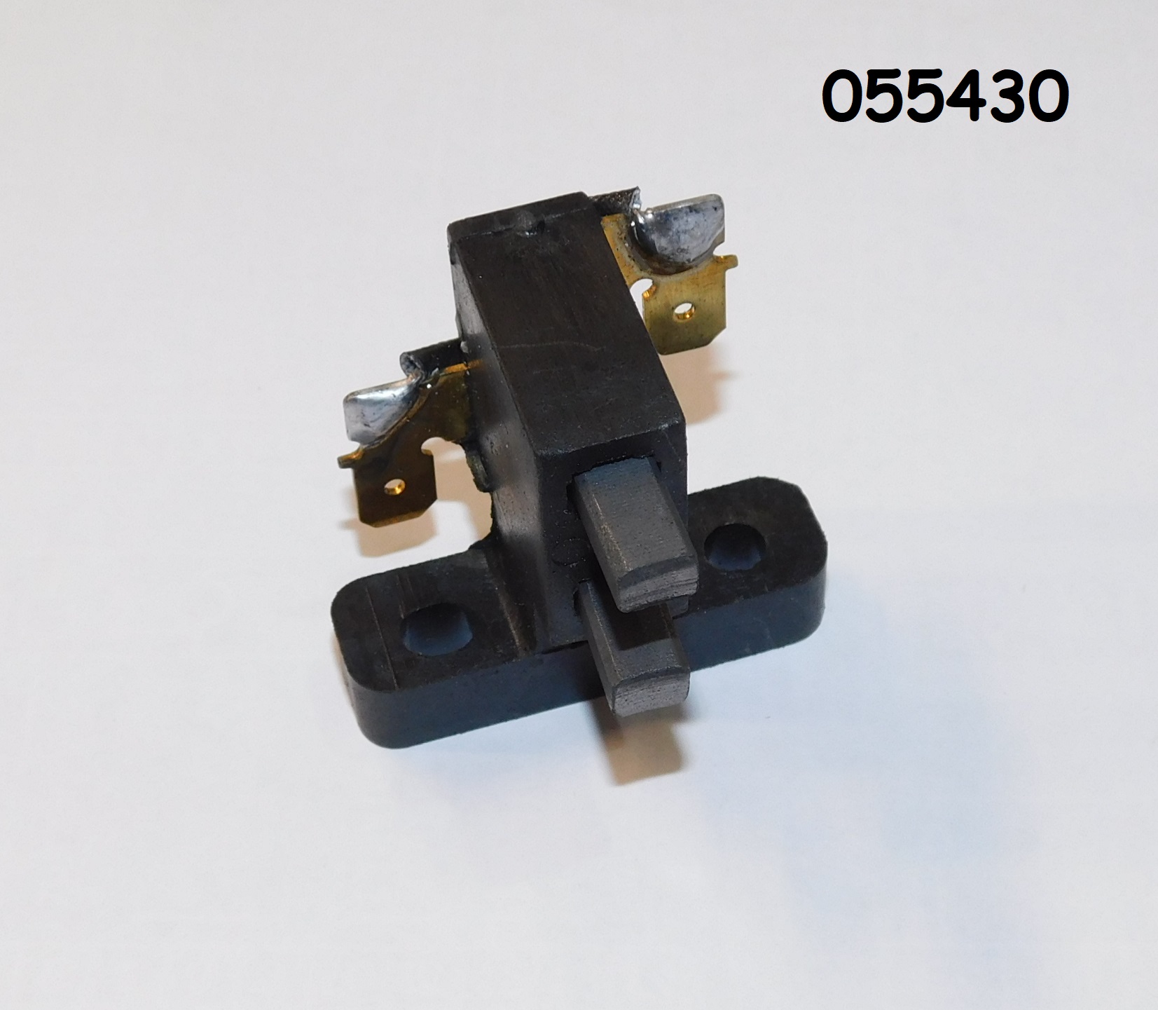 Щеткодержатель со щетками в сборе SDG 5500(..)-7500(..) Cm / Carbon brush Assy (20183-00015-00)