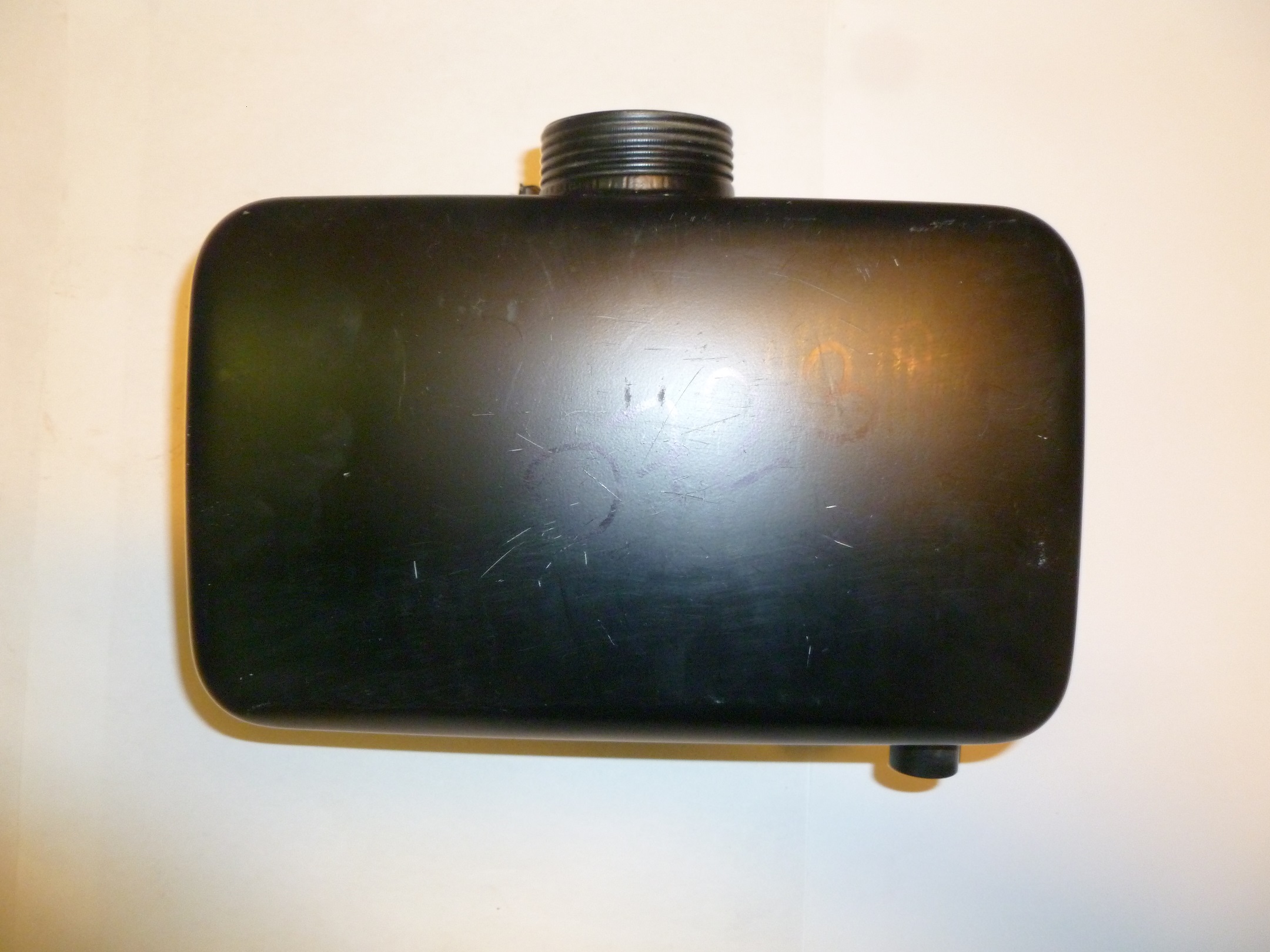 Бак топливный KM178/Fuel tank Assy